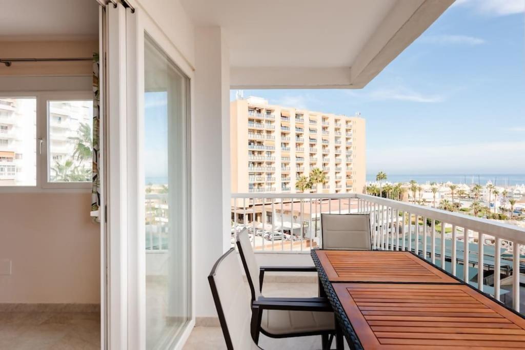 Amplio Con Vistas Al Mar Y Piscina En Benalmadena Apartamento Exterior foto
