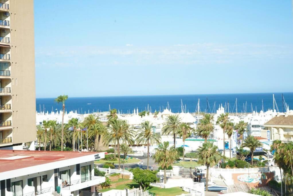 Amplio Con Vistas Al Mar Y Piscina En Benalmadena Apartamento Exterior foto
