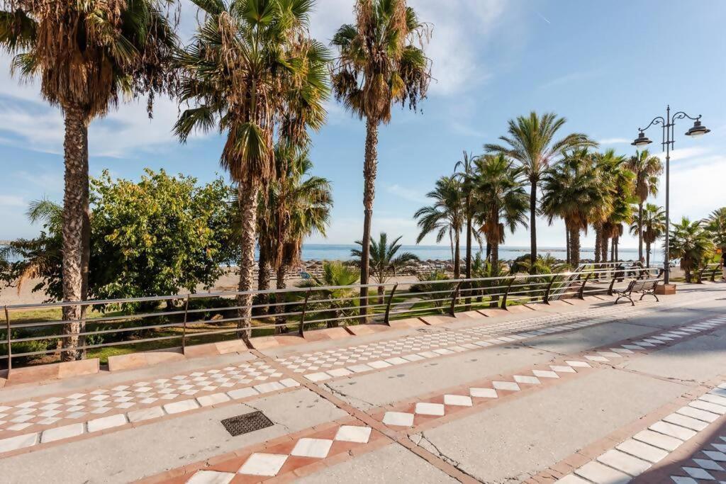 Amplio Con Vistas Al Mar Y Piscina En Benalmadena Apartamento Exterior foto